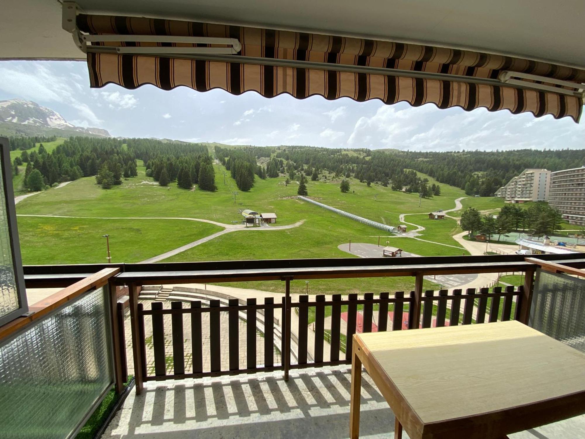 Avec Vue Sur Les Pistes Apartment *